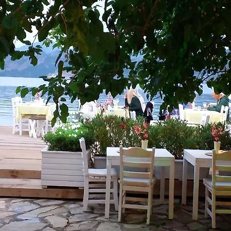 Uzum Tatil Evi Szálloda 3*