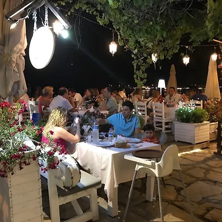 Uzum Tatil Evi Szálloda 3*