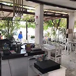 Hotel Uzum Tatil Evi 3*