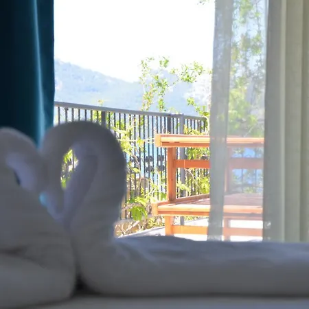 Hotell Uzum Tatil Evi