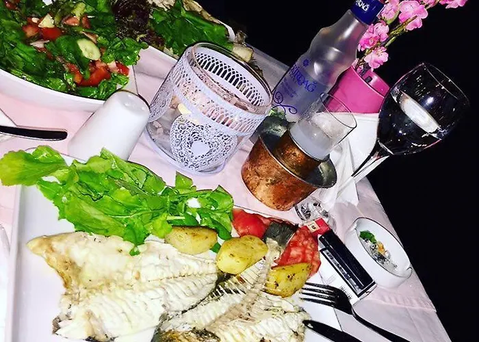 Hotell Uzum Tatil Evi 3*